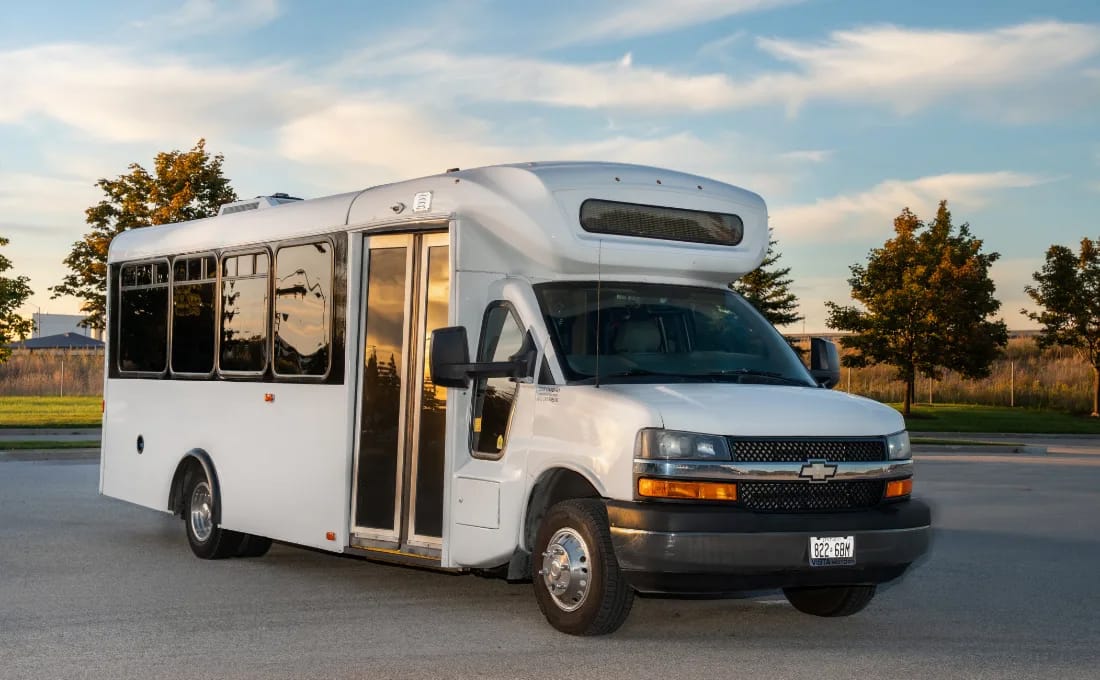 20 Passengers Party Bus